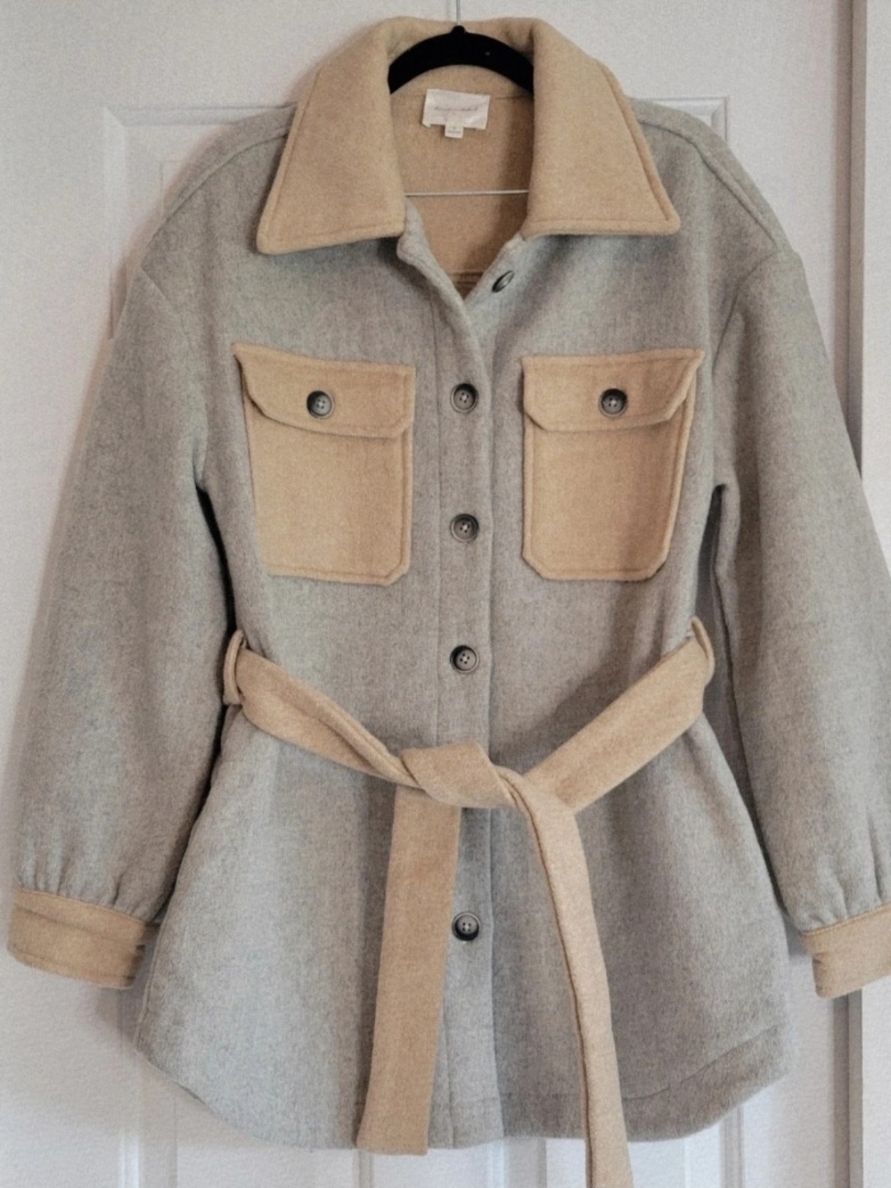 Line & Dot Wool-Blend Belted Coat in Light Gray, Size S